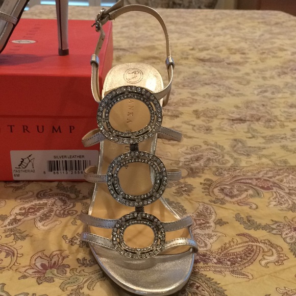 Gorgeous Ivanka Trump Shoe! - Picture 3 of 6